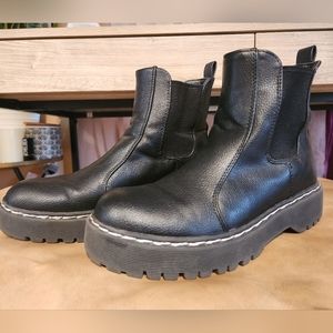 Sincerely Jules Black Chelsea Boots